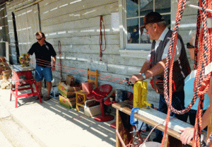 rope-making-HDay-gif